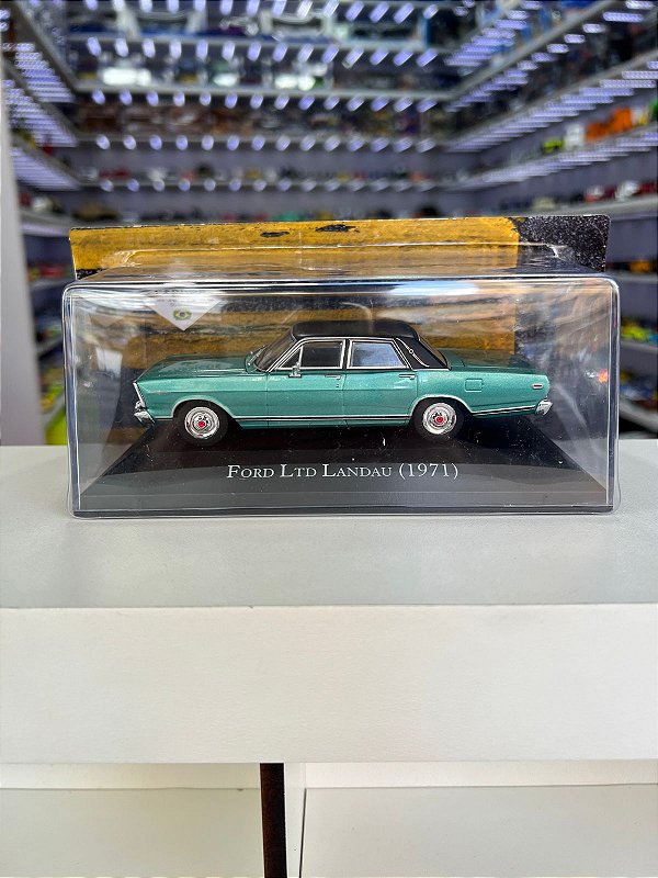 Ford LTD Landau (1971)  1:43 Carros Classicos do brasil