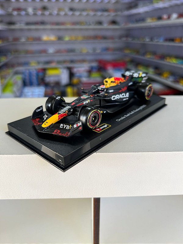Fórmula 1 Red Bull Racing RB20 Max Verstappen 2024 1:43 Bburago c/ Display e Piloto
