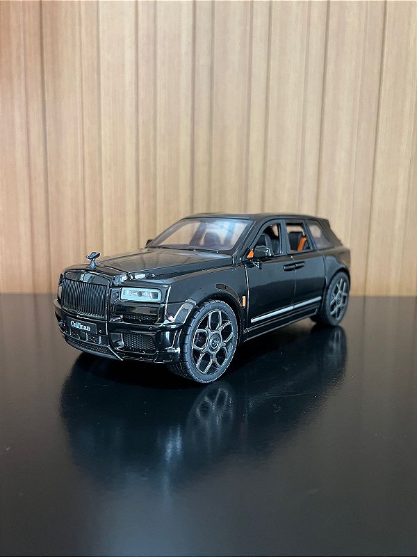 Rolls Royce Cullinan 1:20 preto