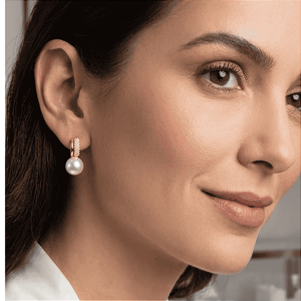 Brinco Argola Pérola 8mm Meia Lua Banhado a Ouro 18K