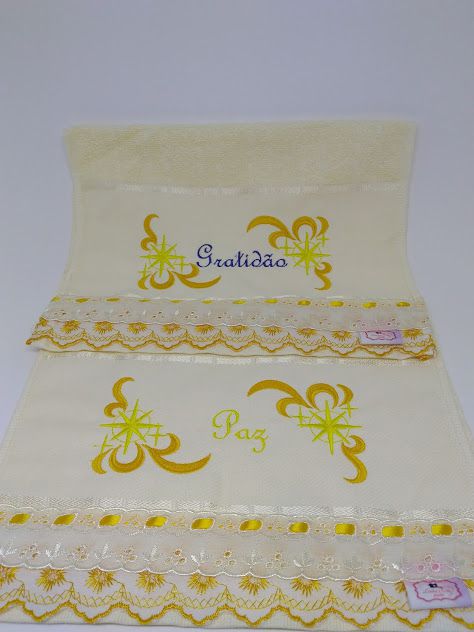 Toalha de lavabo bordada para boas festas