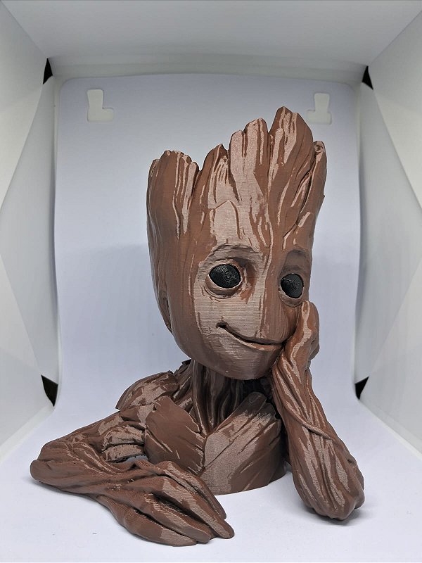 Groot Porta-Planta – Impressão 3D - NA COR MARROM - 17cm x 13cm