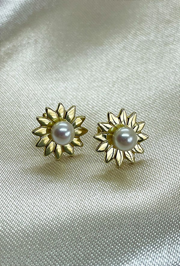 Brinco Girassol - ouro amarelo 18k e pérola