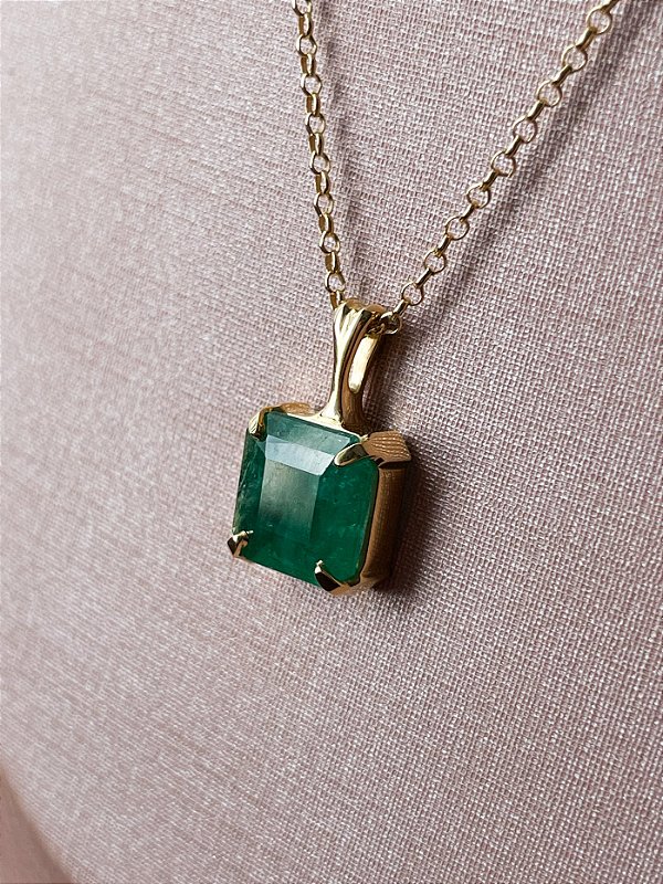 Pingente Esmeralda Quadrada - ouro amarelo 18k