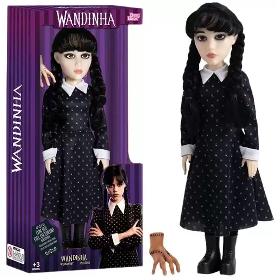 Boneca Wandinha