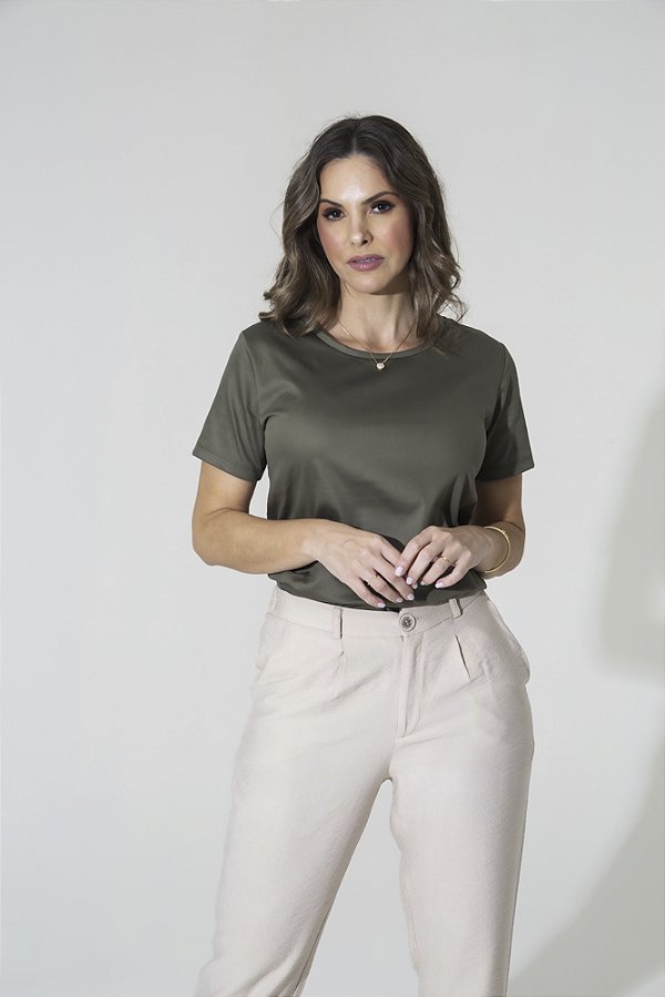 CAMISETA GOLA CARECA OLIVA - ALGODÃO EGÍPCIO