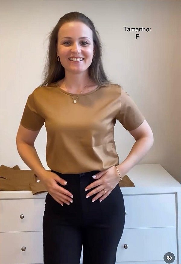 CAMISETA GOLA CARECA CARAMELO - ALGODÃO EGÍPCIO