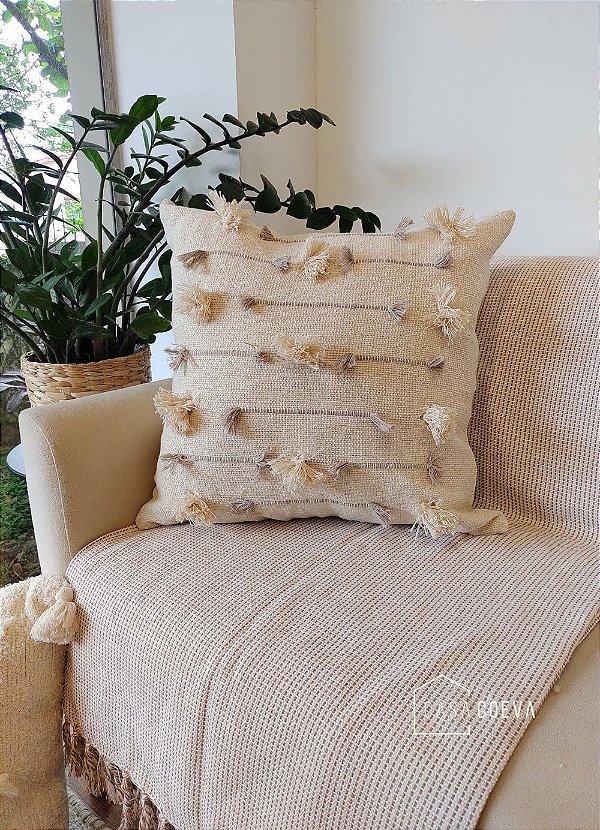 Capa de Almofada Artesanal Bordada Sintonia Peluda Nude Listra 50 x 50