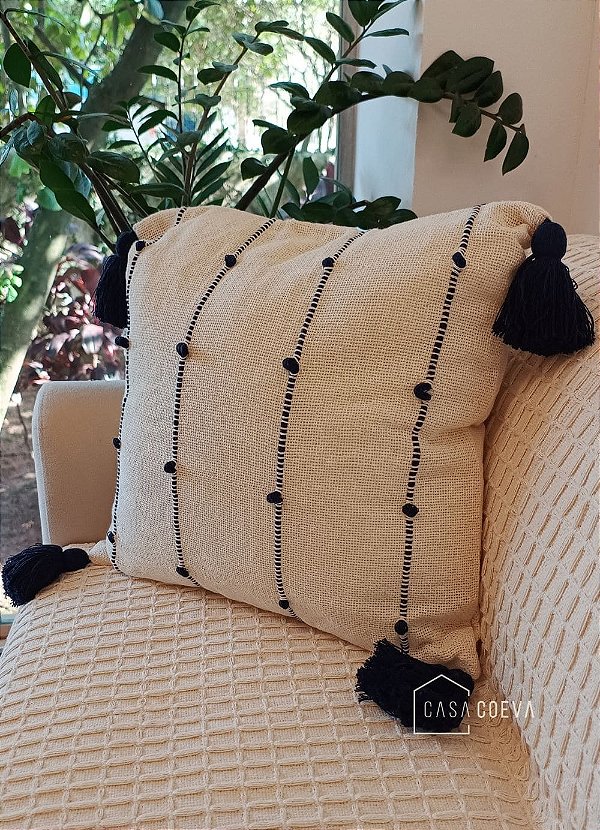 Almofada Artesanal Tassel Branco Azul Marinho 45 x 45
