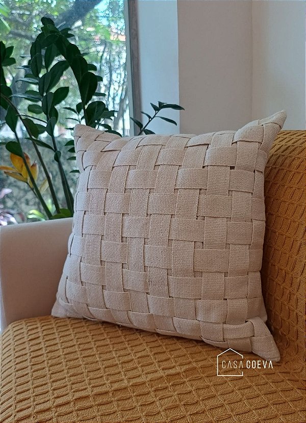 Almofada Artesanal Trançada Tressé Branca 40 x 40
