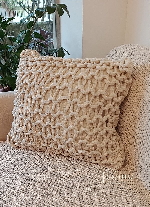 Almofada Artesanal Cordão Branca 45 x 45