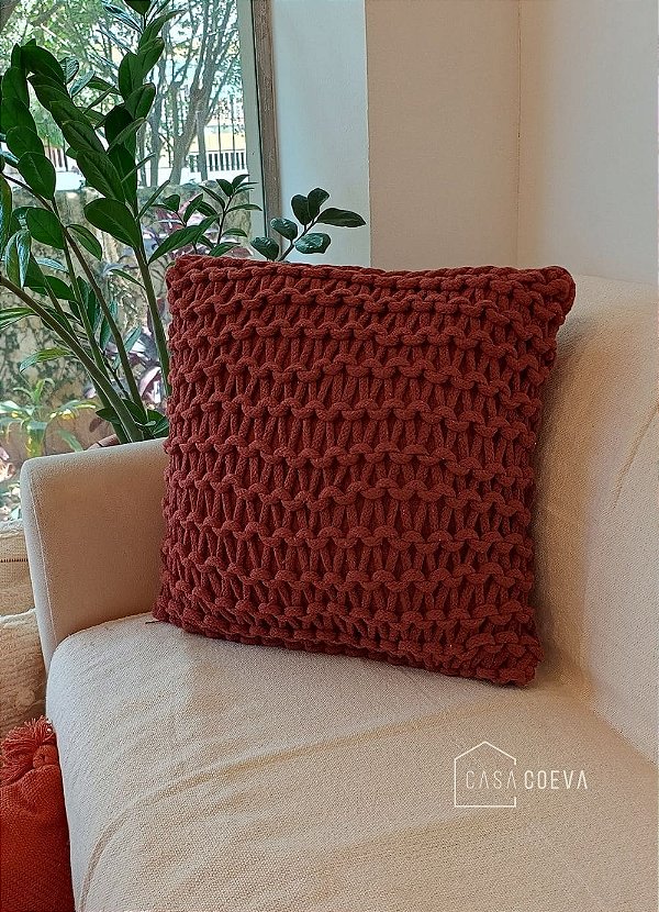 Almofada Artesanal Cordão Bordo Terracota 45 x 45