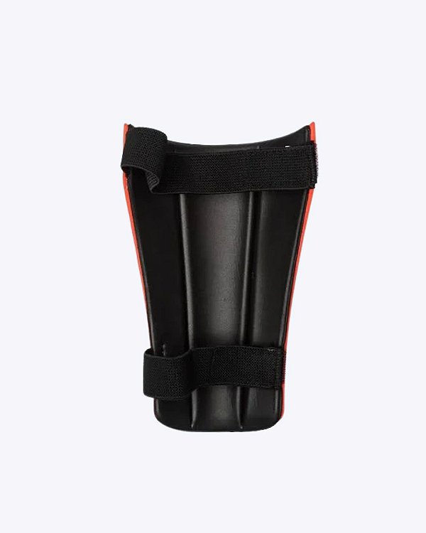 Caneleiras Predator Training Adidas Gr1520