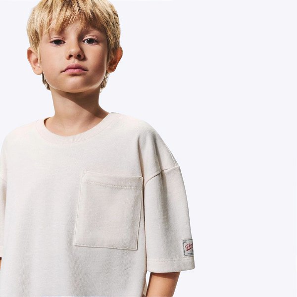 Camiseta Oversized Com Bolso Off White Juvenil Menino Hering Kids 5G5knkuen Offwhite