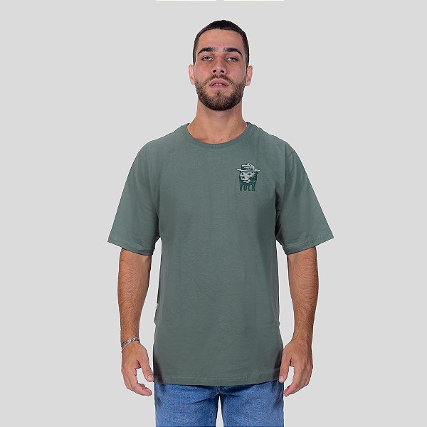 camiseta cinza cotton on com estampa escrito wild and freetamanho m, mas  cabe até um g. muito confortável, tecido fininho de algodão.