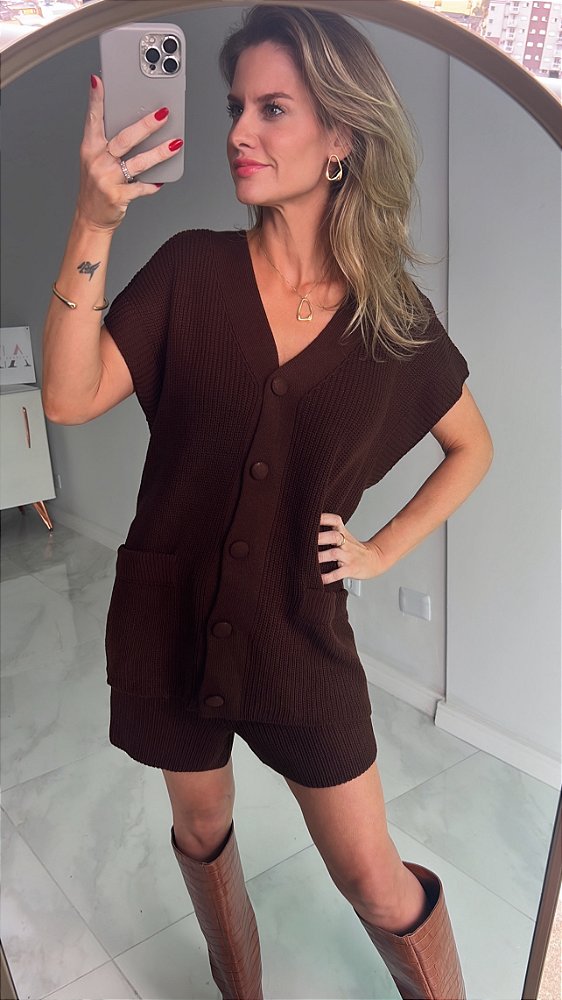 CONJUNTO TRICOT COLETE E SHORTS