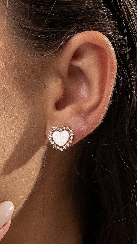 BRINCO CORAÇÃO MADREPÉROLA SEMIJOIA