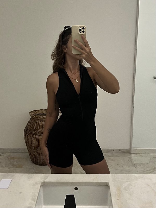 Macaquinho Seamless Ziper sem Manga