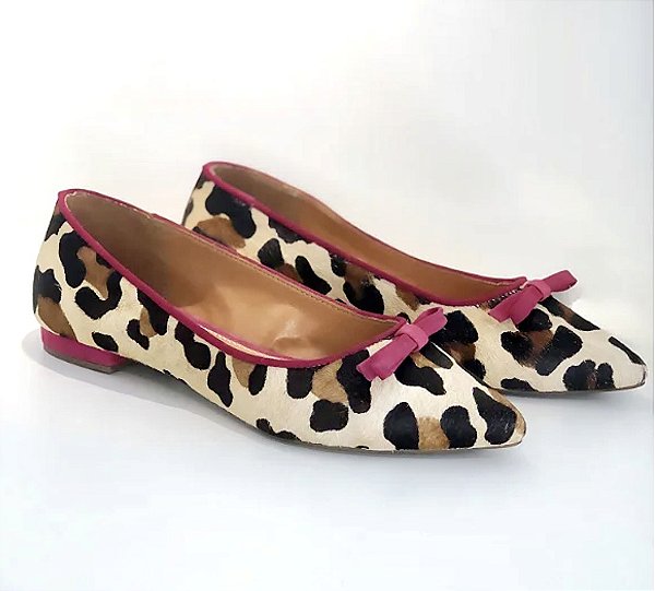 Sapatilha Bico Fino Animal Print pink