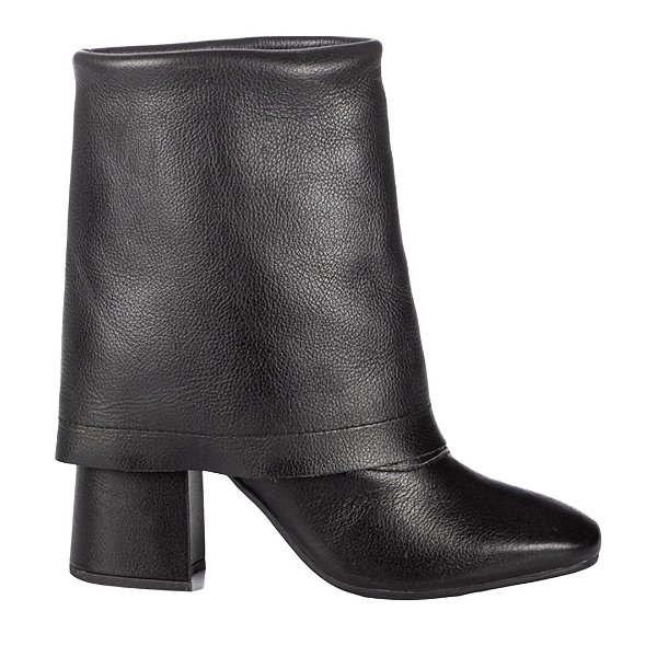 Bota Bico quadrado vira couro preto