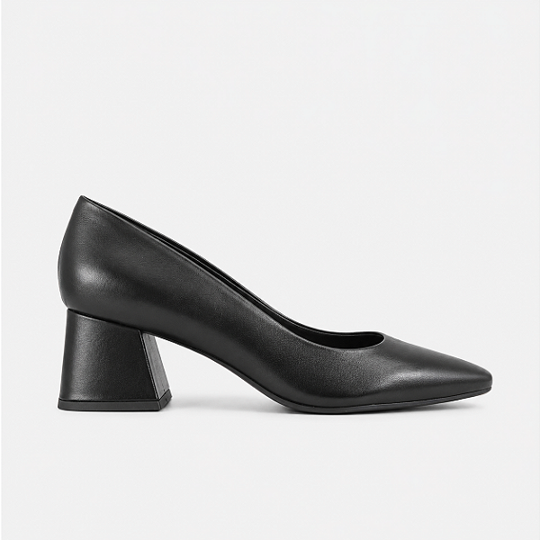 Scarpin salto bloco preto