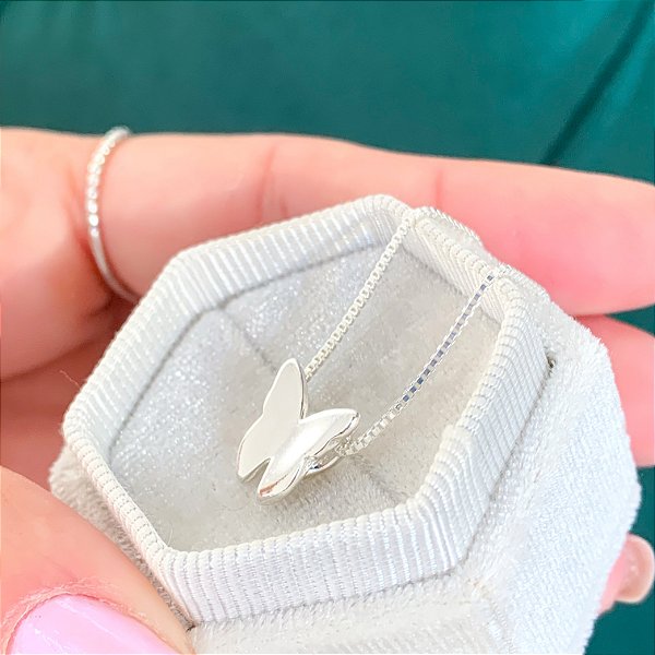 Cordão borboleta geométrica 45cm banhado a prata
