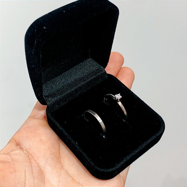 Caixa porta anel em veludo - Preto