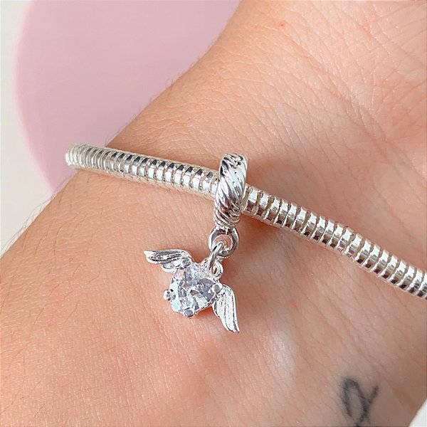 Berloque coração com asa banhado a prata