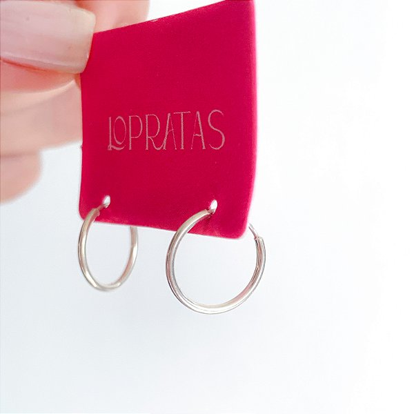 Argola lisa basiquinha 12mm em prata 925