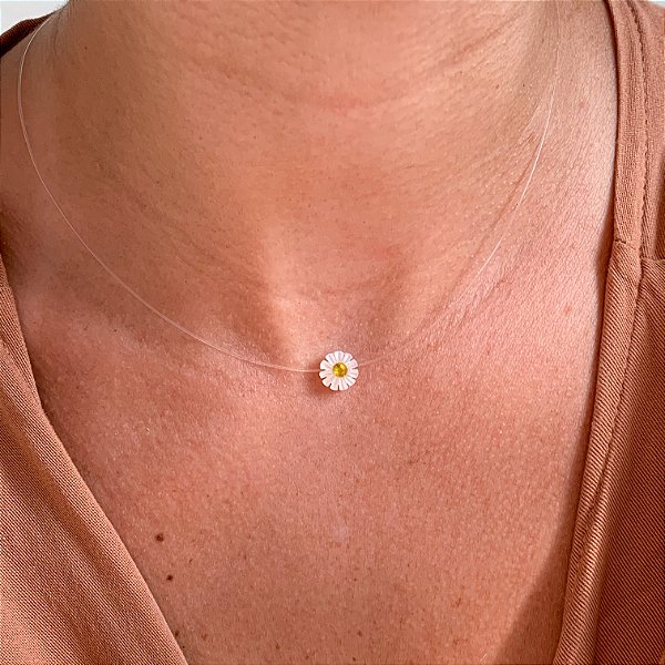 Cordão nylon flor margarida banhado a prata