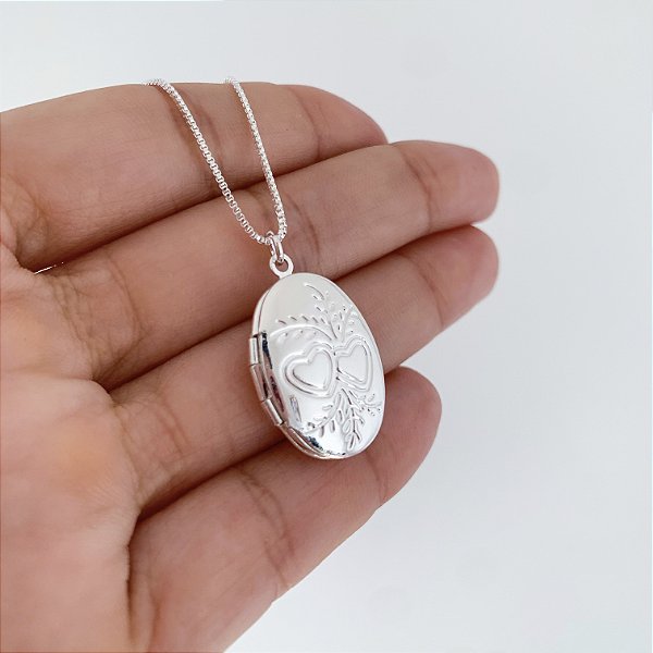 Cordão relicário oval 50cm banhado a prata