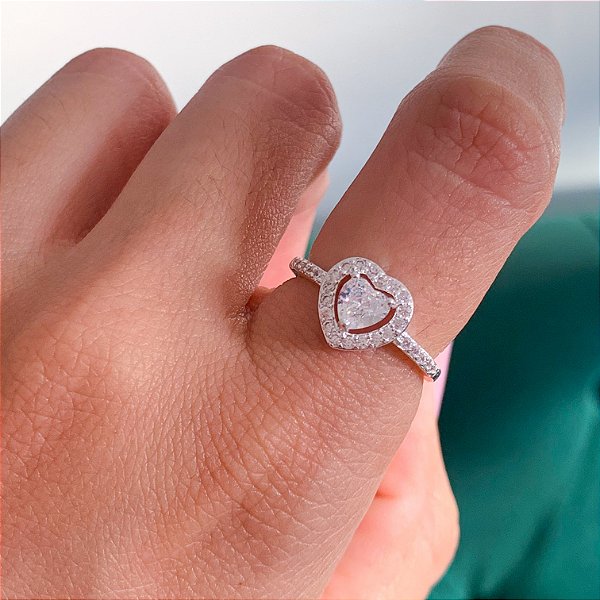 Anel solitário coração princesa banhado a prata