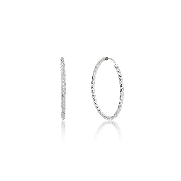 Argola torcida em prata 925