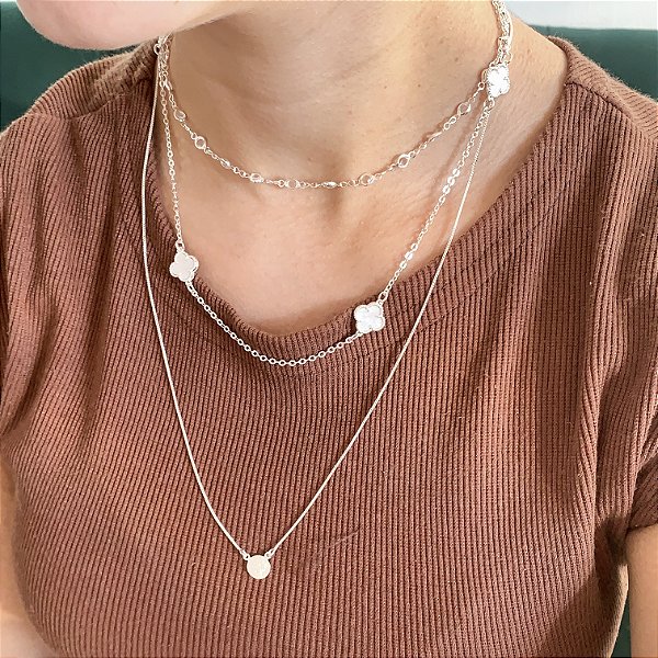 Cordão Virginia trevo perolado banhado a prata