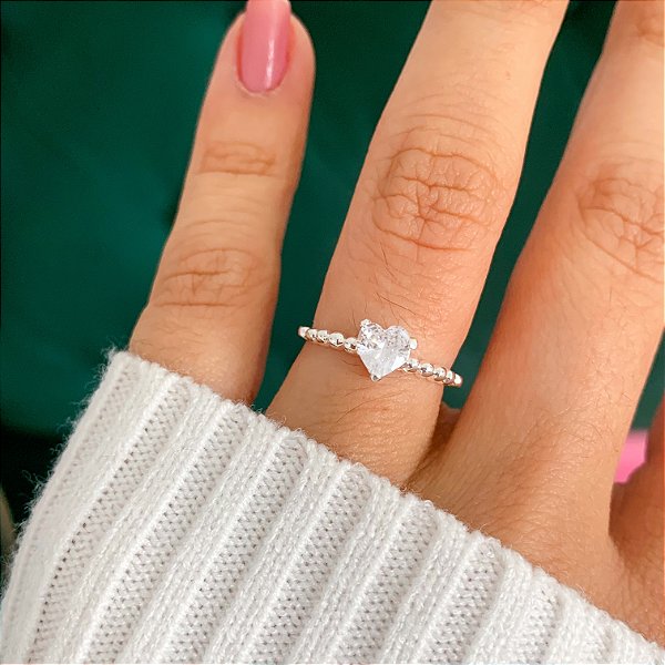 Anel coração solitário poa banhado a prata