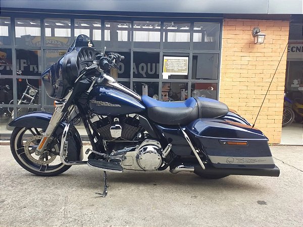 HARLEY-DAVIDSON STREET GLIDE