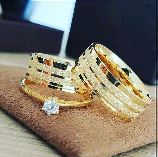 Combo de Aliança de Casamento Banhada Ouro 24k Mod D6mm + Solitário  Liso