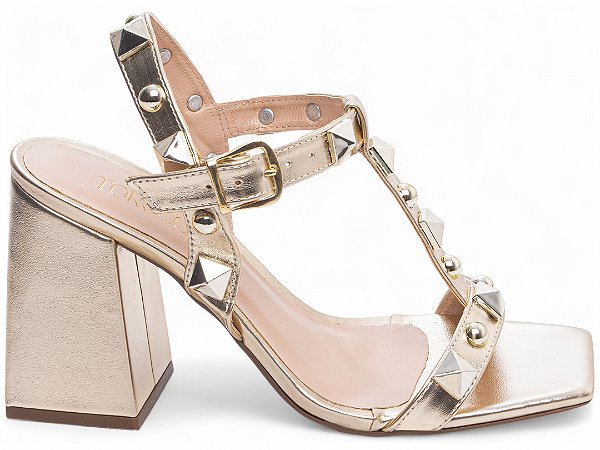 Sandália Feminina com Enfeite de Aplique Dourado