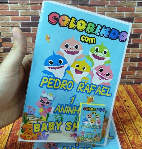 Revistas de Colorir Personalizadas + Caixinhas de Giz De Cera.