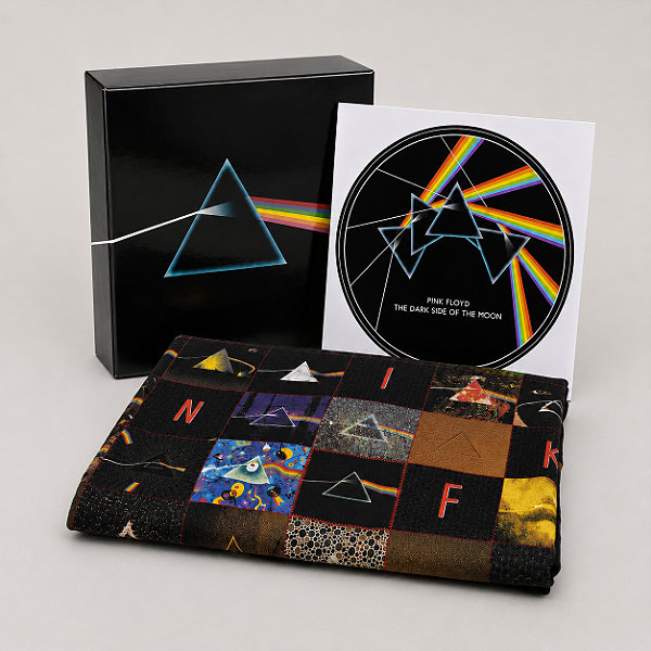 KIT EXCLUSIVO PINK FLOYD - CAMISETA + BANDEIRA + ADESIVO