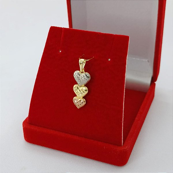Pingente Banhado A Ouro Com 3 Corações Bijou Art