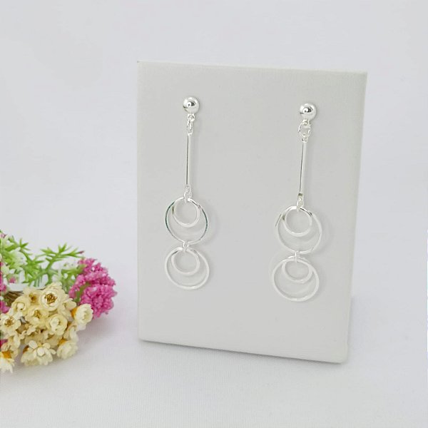 Brinco Banhado a Prata Pendurado Com Aros Redondos Bijou Art