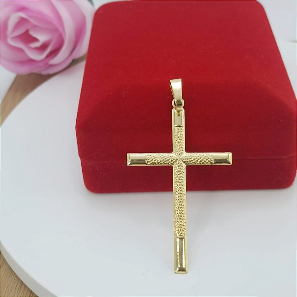 Pingente Banhado a Ouro De Cruz Trabalhada e Lisa Nas Pontas Bijou Art
