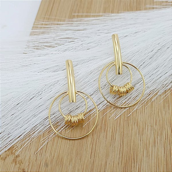 Brinco Banhado a Ouro Pendurado Com Argolas Bijou Art