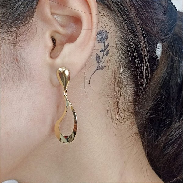 Brinco Gota Grande Vazada Banhada a Ouro 18k Bijou Art