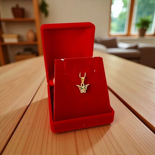 Pingente Borboleta com Mini Zircônia Banhada a Ouro