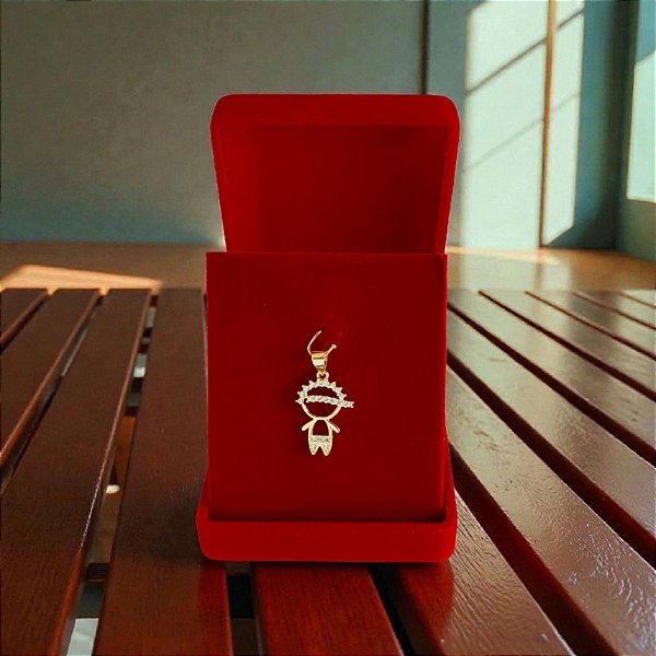 Pingente Banhado a Ouro De Menino Com Boné e Zircônia Bijou Art