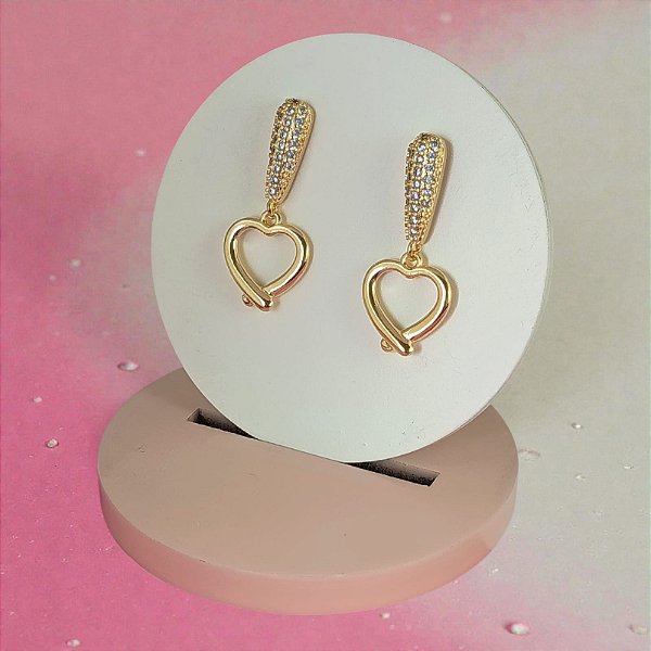 Brinco Banhado a Ouro Pendurado Com Base De Pedras e Coração Bijou Art