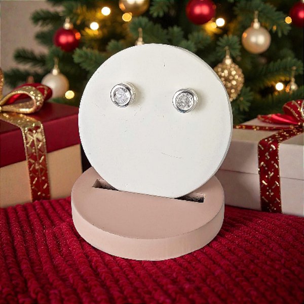 Brinco Banhado a Prata Com Pedra Redonda Embutida Bijou Art