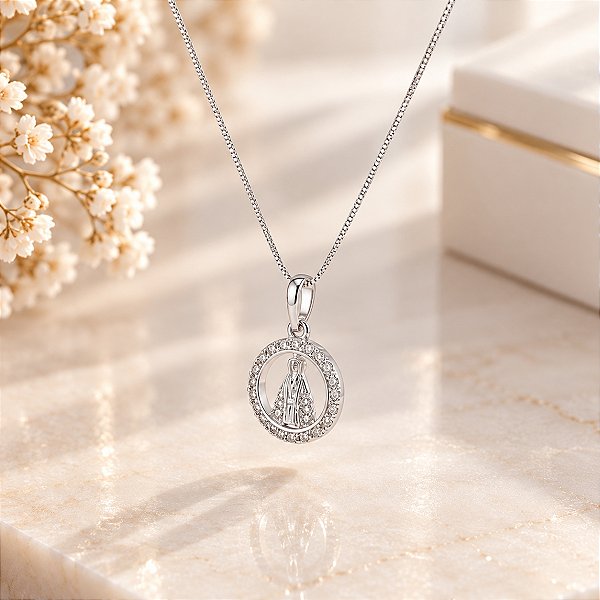 Gargantilha De Prata Nossa Senhora Com Mini Zircônias Bijou Art